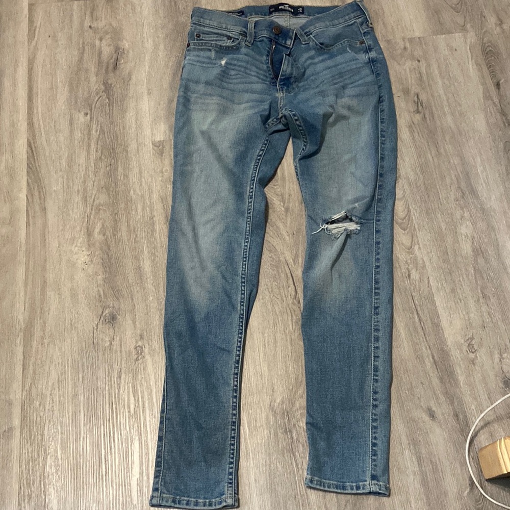 Barely worn Hollister jeans